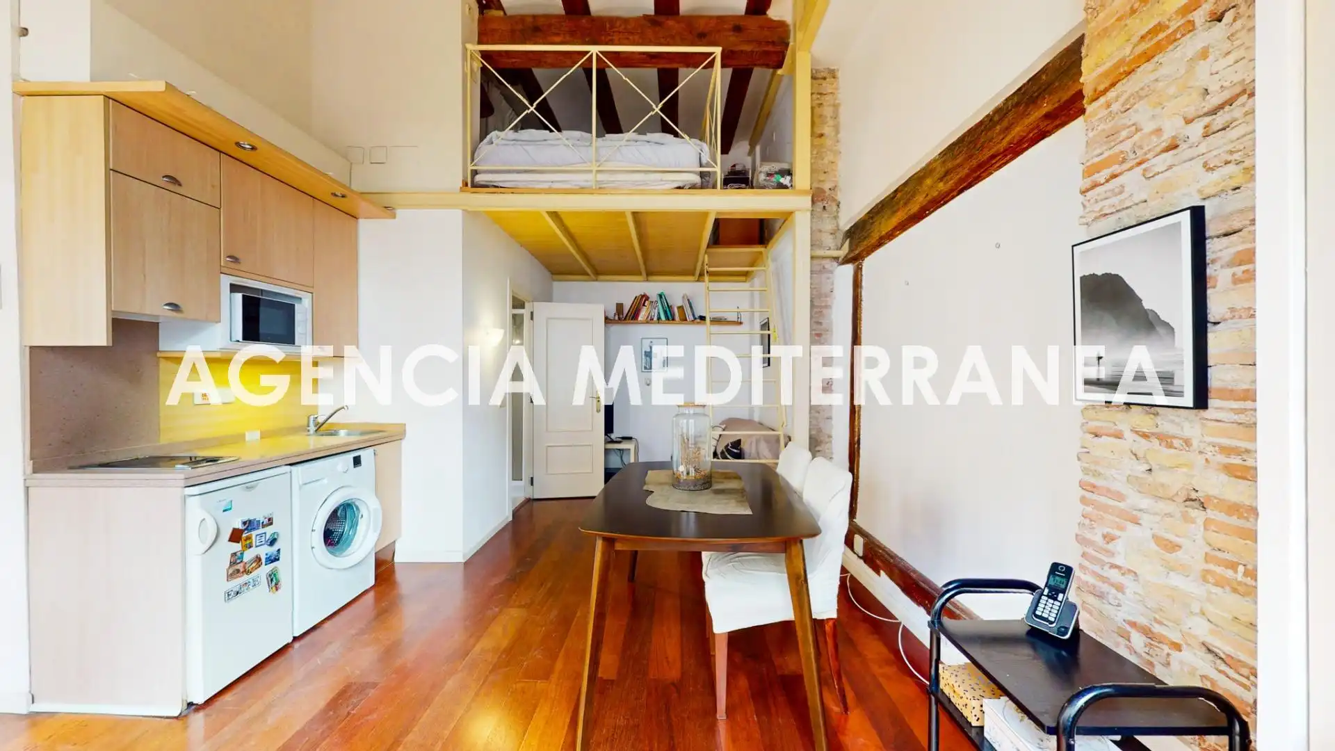 Vista exterior de Piso en venta en Valencia con Aire acondicionado, Calefacción y Parquet