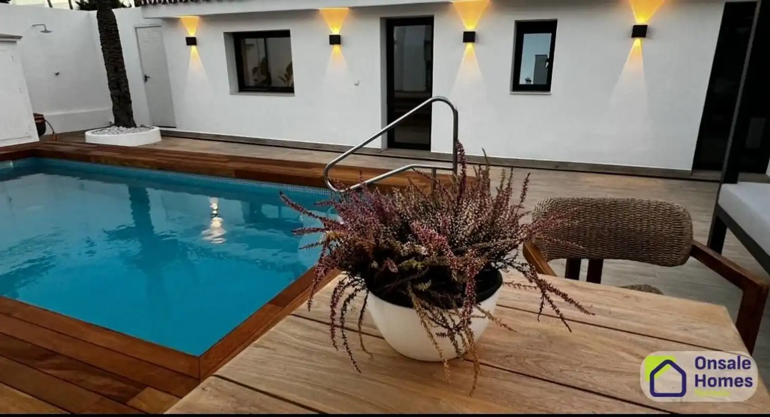 Piscina de Casa o chalet en venta en Marbella con Aire acondicionado, Jardín privado y Terraza