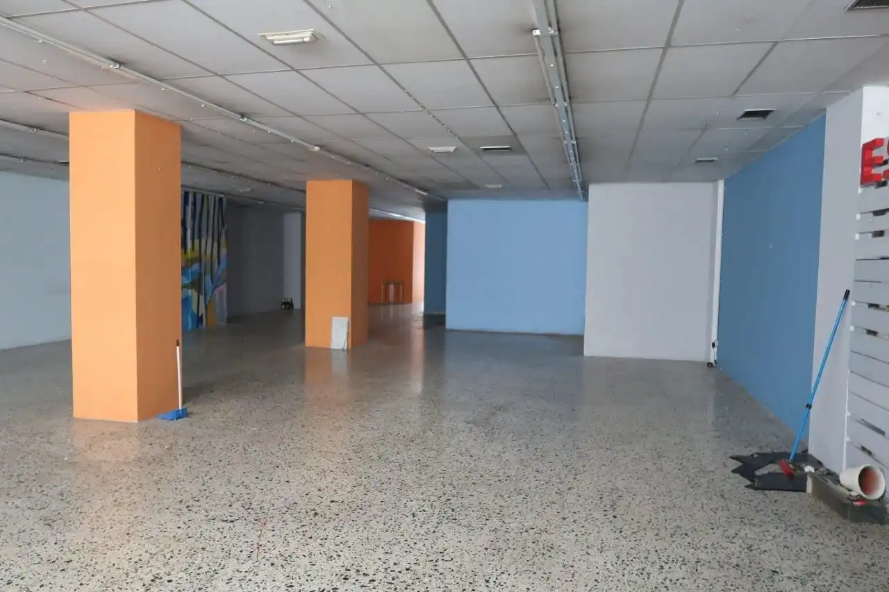 Local comercial en venda a Mariscal Pardo de Cela