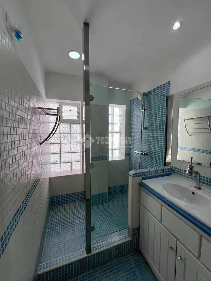 Baño de Ático en venta en Aljaraque con Calefacción