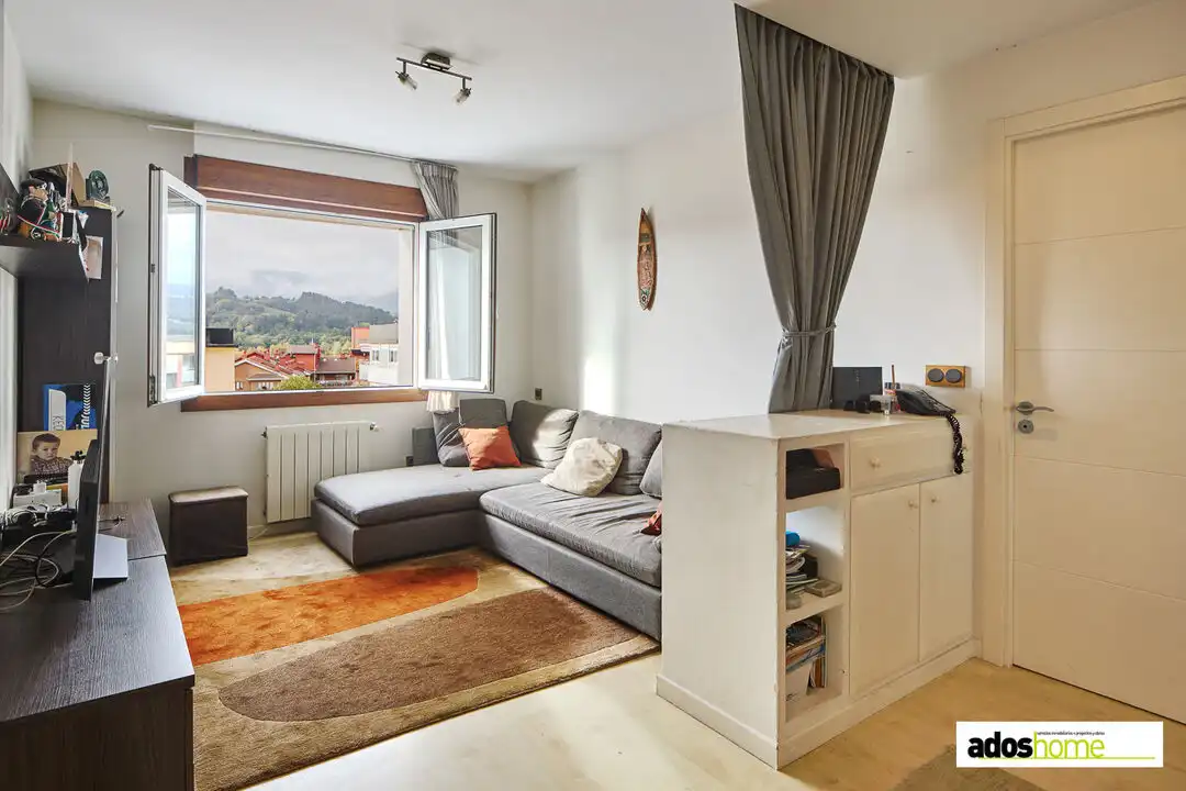 Living room of Flat for sale in Zarautz, Gipuzkoa
