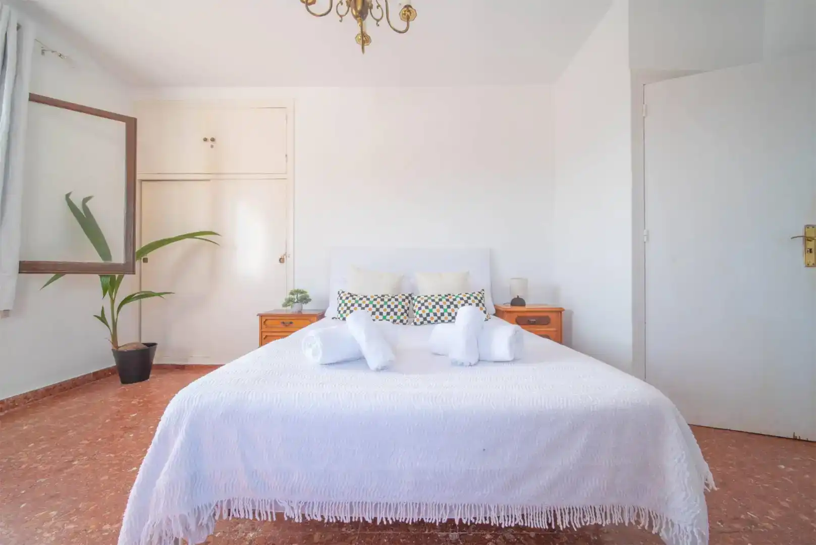 Dormitori de Casa o xalet de lloguer en Nerja amb Aire condicionat, Jardí privat i Traster