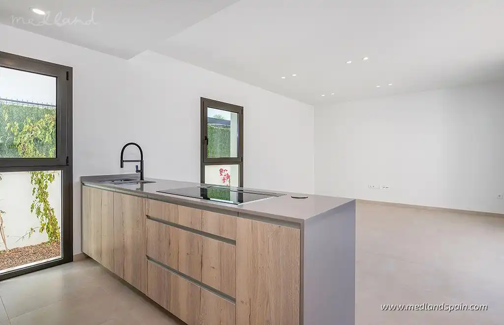Detached house with pool for sale in San Javier ciudad, imagen 3