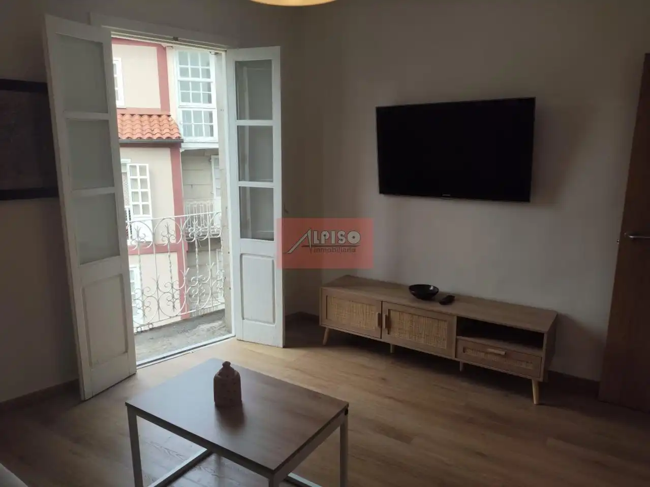 Sala d'estar de Apartament de lloguer en Ourense Capital  amb Calefacció i Moblat