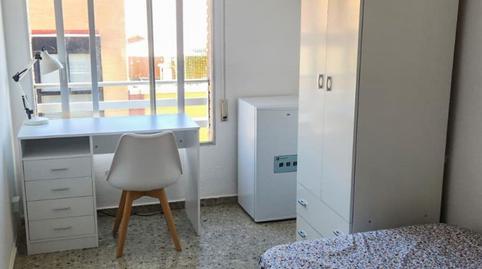 Photo 2 of Flat to share in  Florista, 153, Barrio de Benicalap,  Valencia Capital