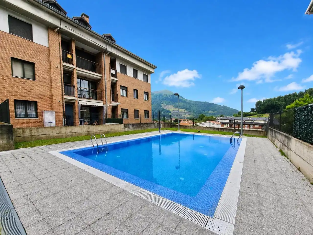 Home with lift for sale in De La Dehesa