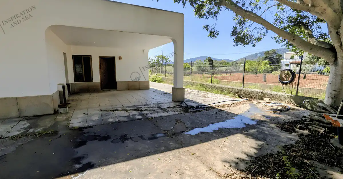 Haus oder Chalet zum Verkauf in Sant Josep de sa Talaia mit Privatgarten und Terrasse