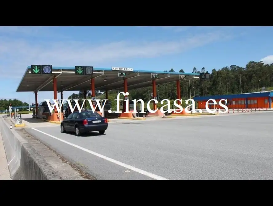Vista exterior de Casa o chalet de alquiler en Vigo  con Calefacción, Jardín privado y Parquet
