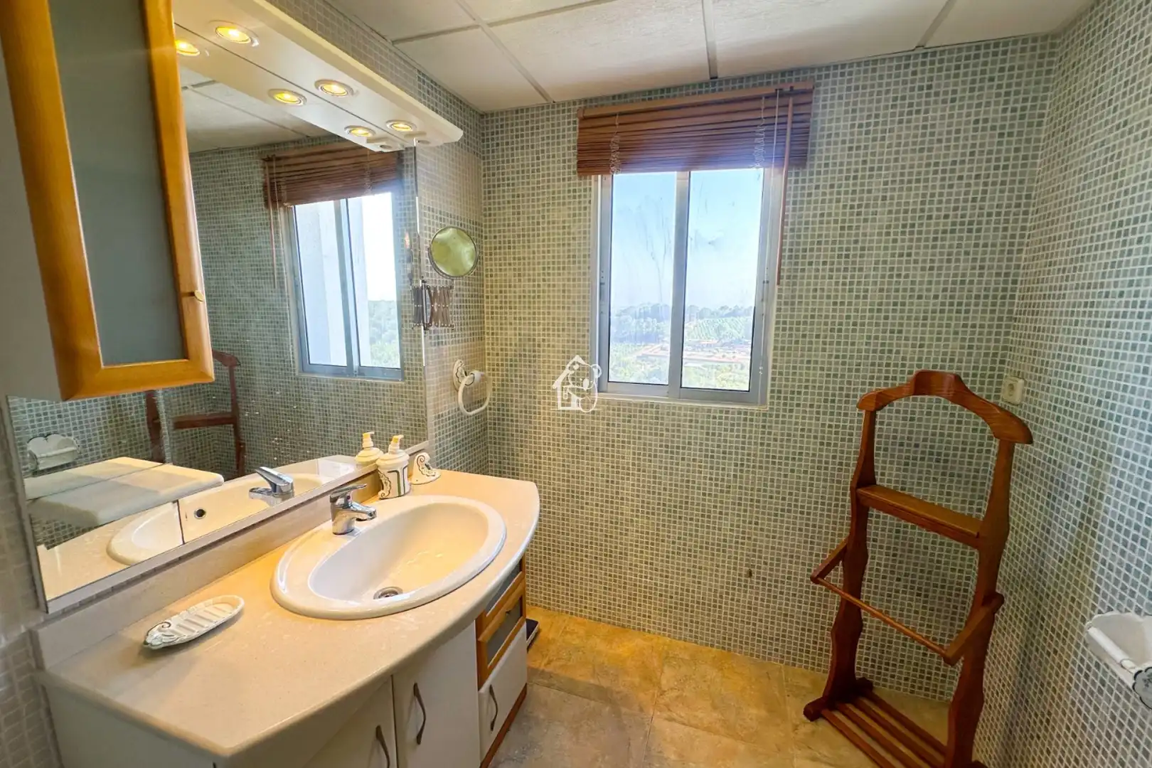 Badezimmer von Country house zur Miete in Pilar de la Horadada mit Privatgarten, Terrasse und Abstellraum