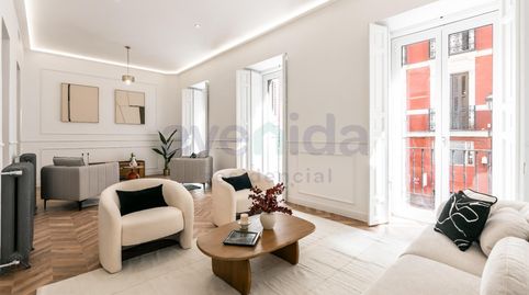 Foto 2 de Piso en venta en Calle Caños del Peral, Palacio, Madrid Capital