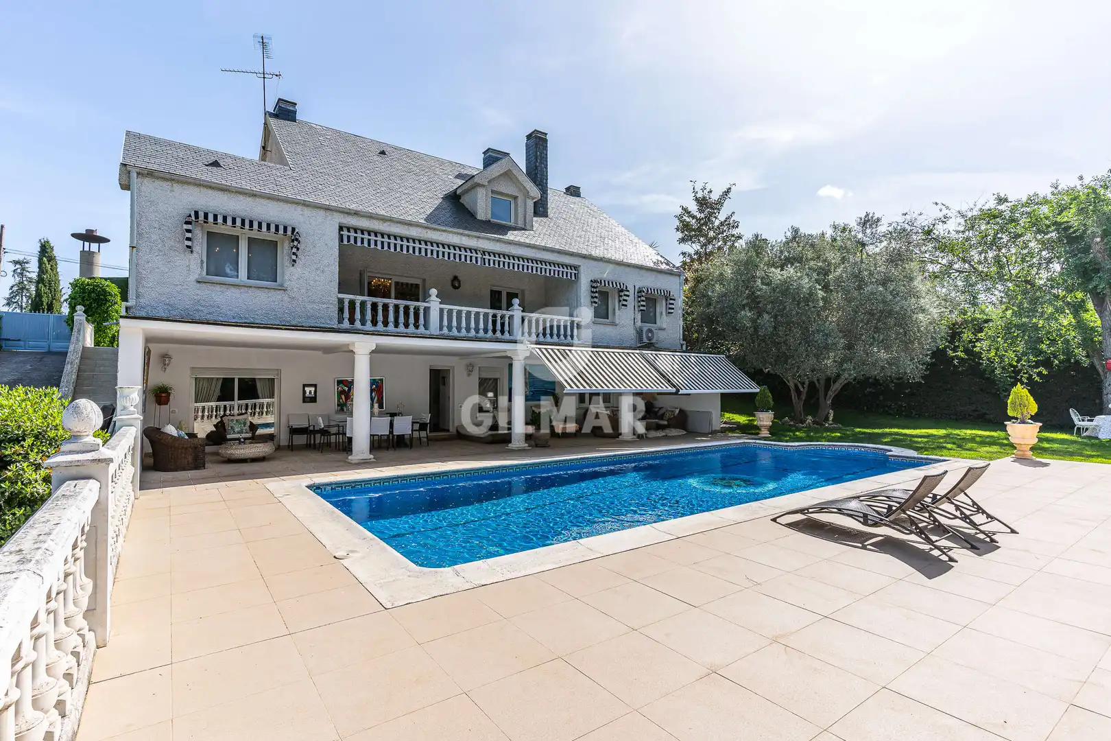 Jardí de Casa o xalet en venda en Boadilla del Monte amb Calefacció, Jardí privat i Piscina