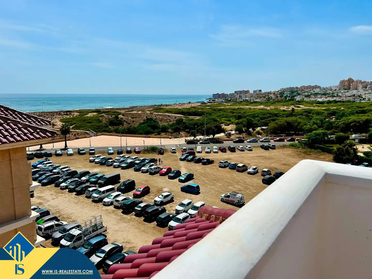Parking of Flat for sale in Torrevieja  with Air Conditioner, Terrace and Furnished