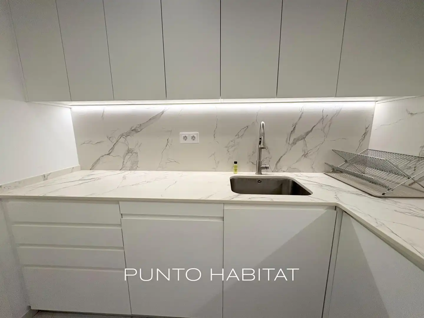 Piso con terraza en venta en Carrer del Consell de Cent, imagen 20