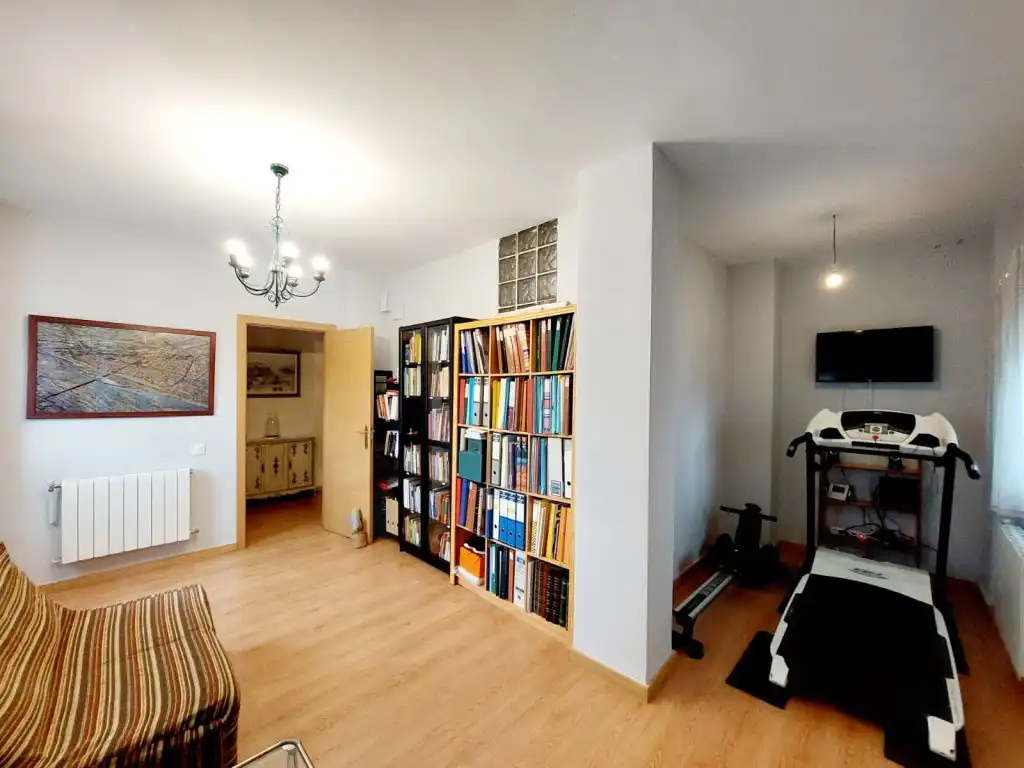 Sala d'estar de Casa adosada en venda en Badajoz