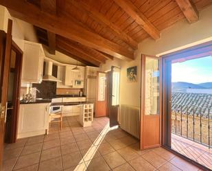Cuina de Pis en venda en Lerga amb Calefacció, Parquet i Terrassa