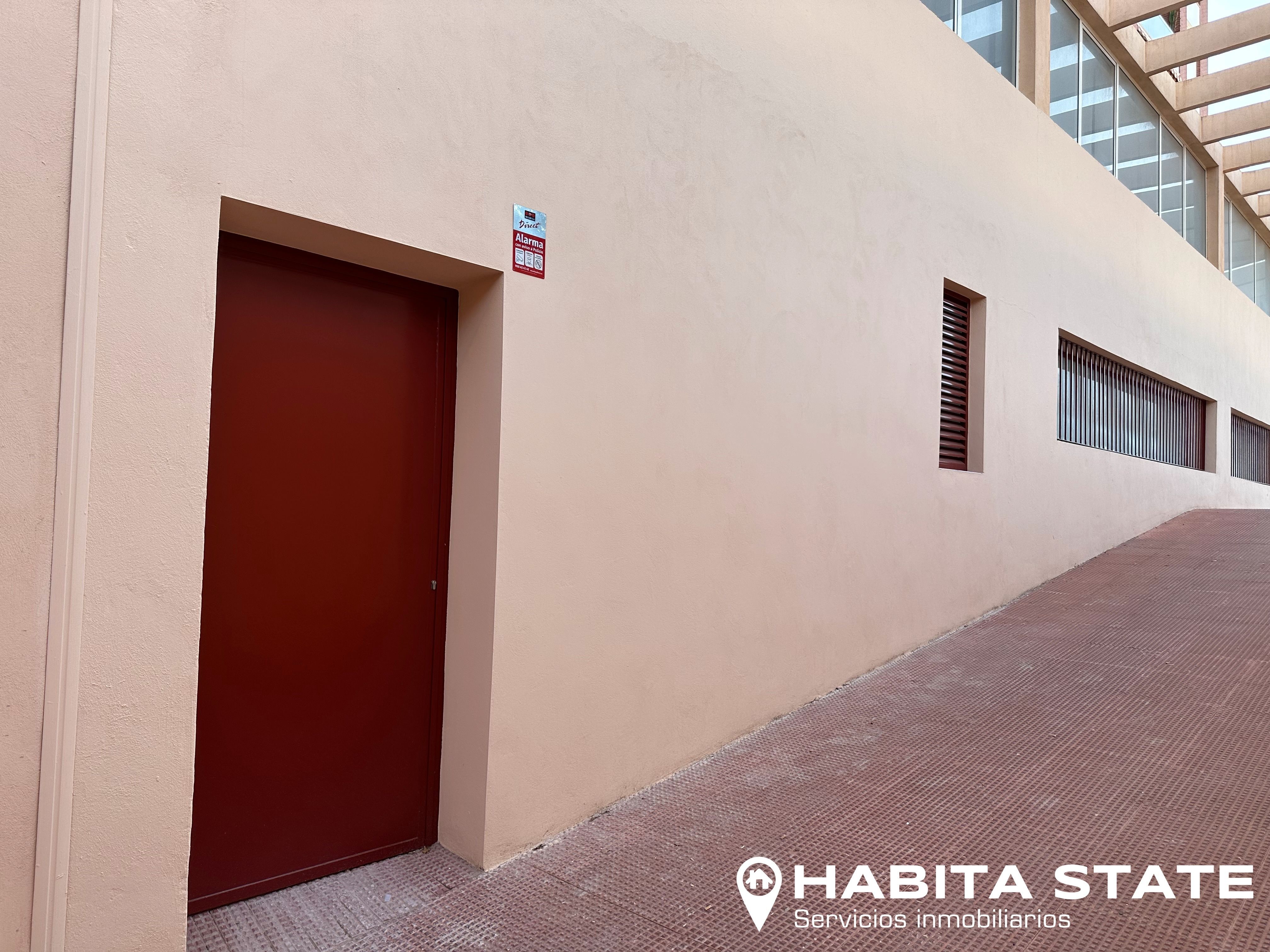 Exterior view of Box room to rent in  Almería Capital