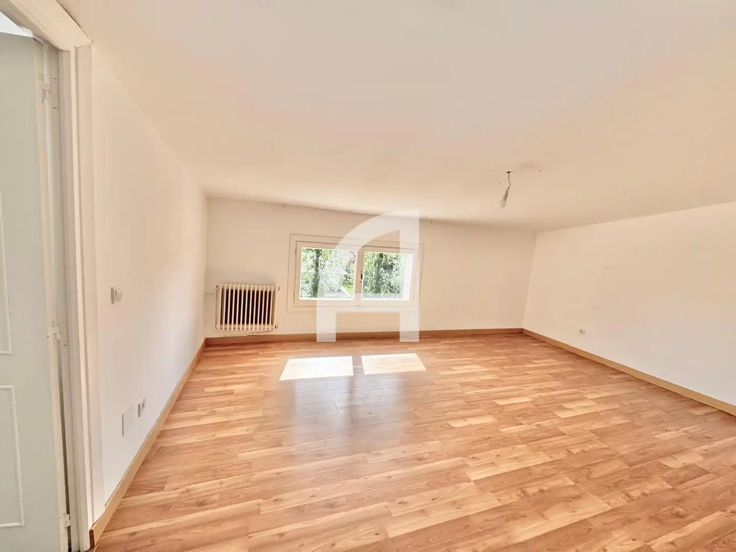 Sala de estar de Casa o chalet en venta en Villanueva de la Cañada con Aire acondicionado, Calefacción y Jardín privado
