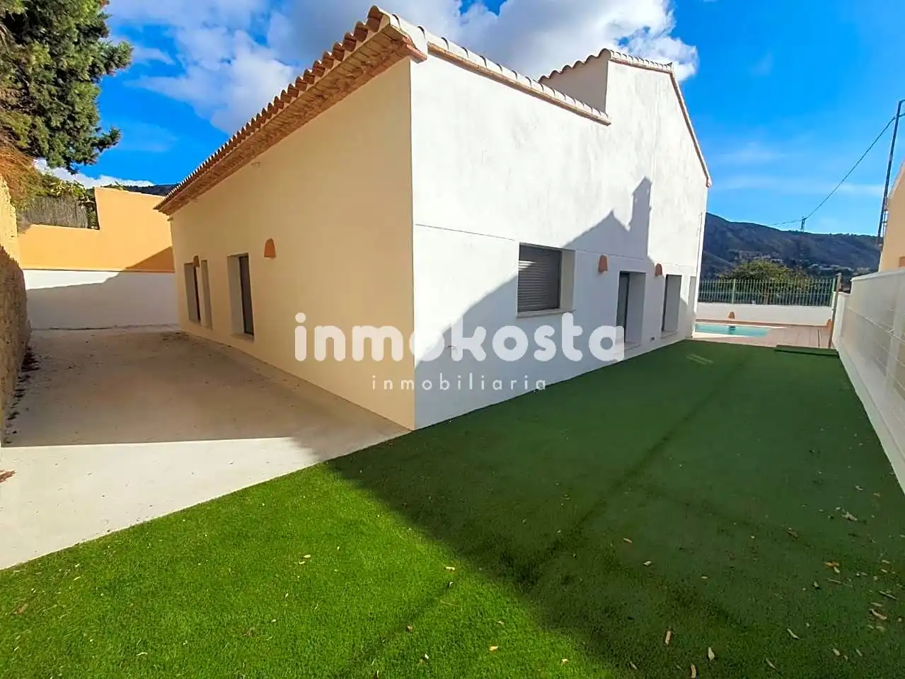 Vista exterior de Casa o chalet en venta en Orxeta con Terraza y Piscina