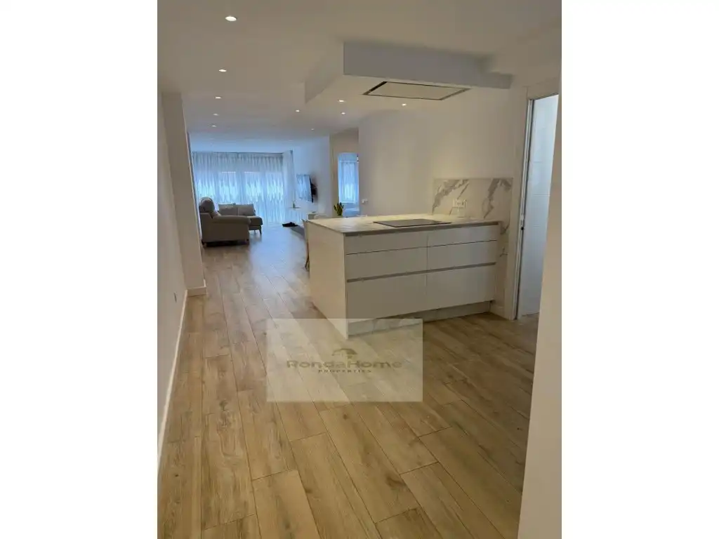 Wohnung zur Miete in Calle Camilo Jose Cela, Puerto Deportivo
