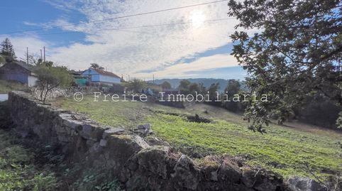 FINCA CON CASA ANTIGUA Y HÓRREO EN BUEU PONTEVEDRA