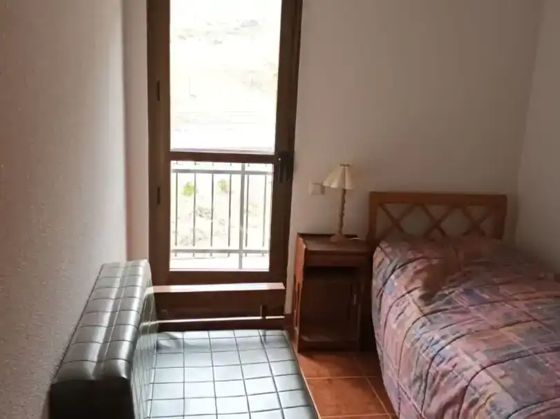 Habitación de Casa adosada en venta en Mengamuñoz, Ávila