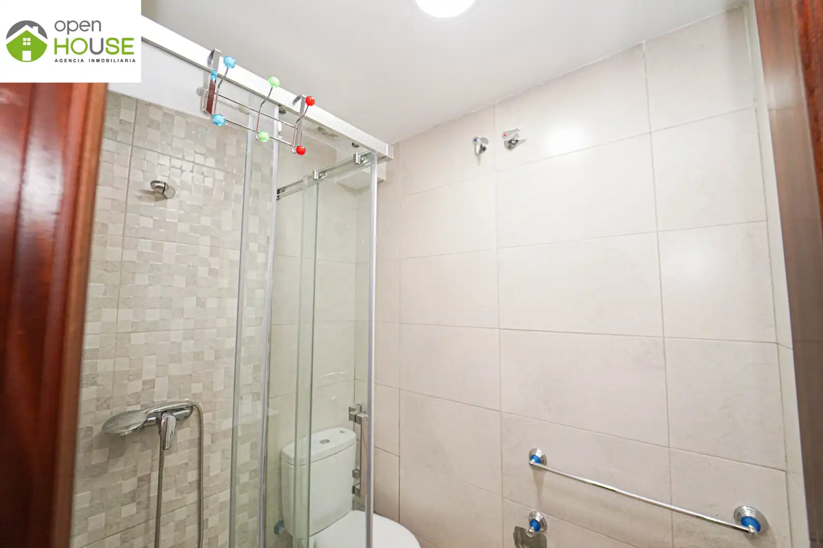 Bathroom of Flat for rent in Granada  with Heating, Furnished and Oven