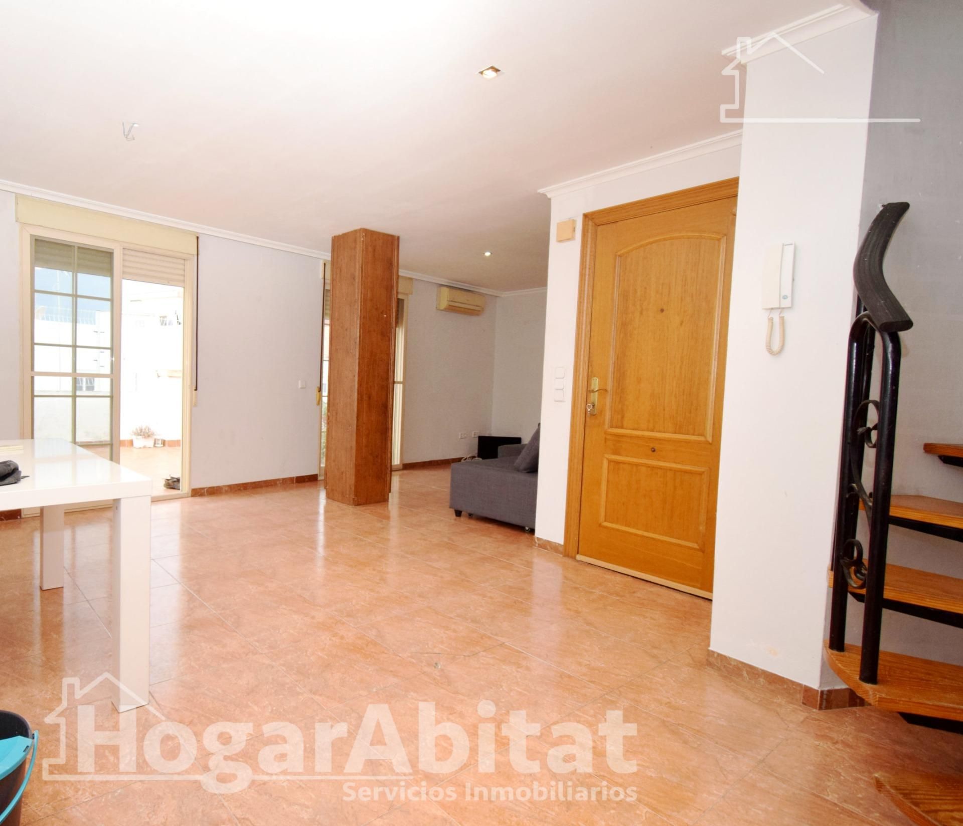 Attic for sale in Chiva  with Air Conditioner, Heating and Terrace