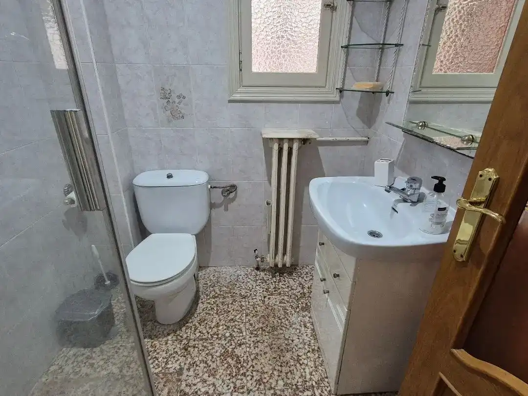Bany de Pis en venda en Utiel amb Balcó