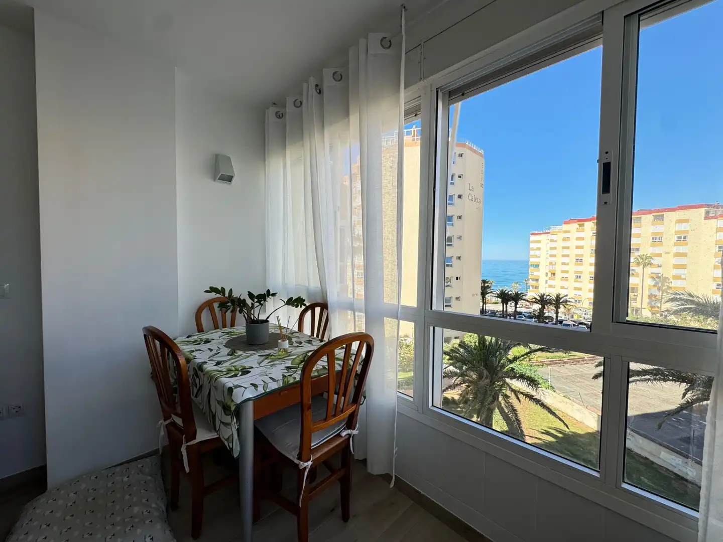 Schlafzimmer von Wohnung zum Verkauf in Torrox mit Klimaanlage, Terrasse und Möbliert