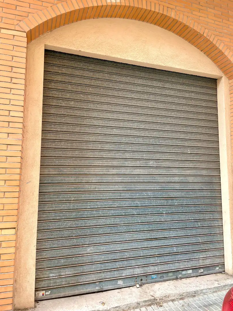 Local commercial à vendre à Carrer de Joan d'Àustria, imagen 3