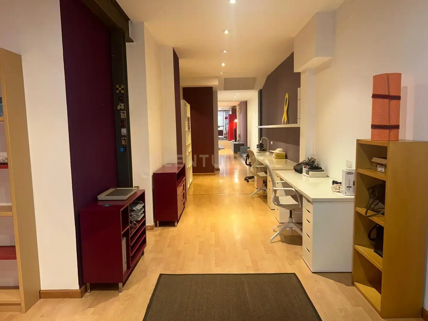 Aparcamiento en venta en Sants - Montjuïc, imagen 2