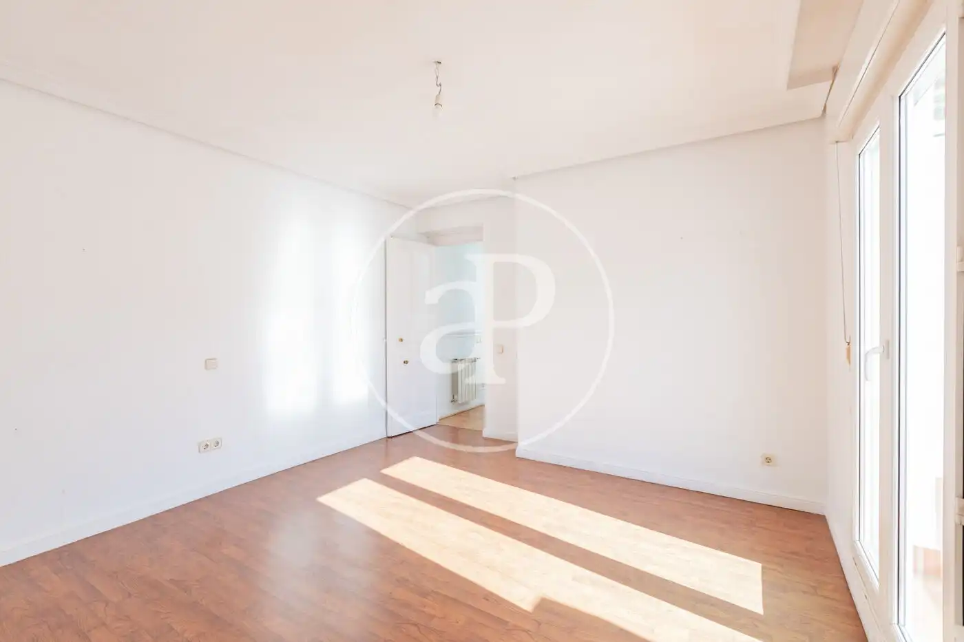 Bedroom of Flat for rent in Madrid  with Air Conditioner, Heating and Terrace