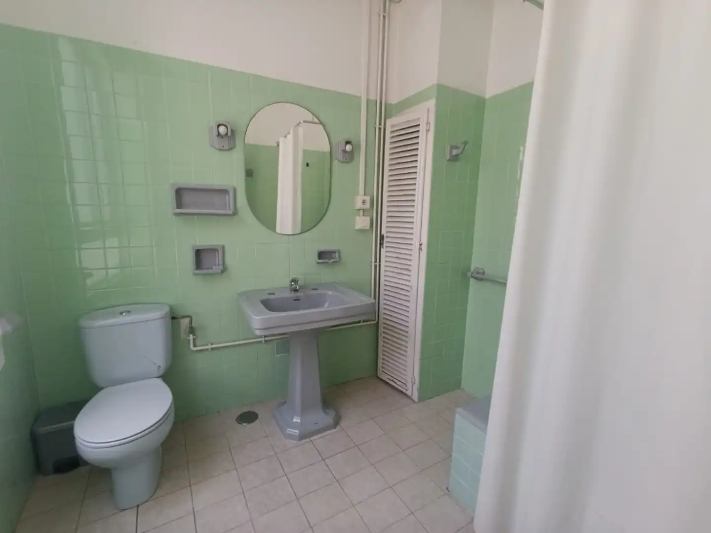 Bany de Pis de lloguer en Málaga