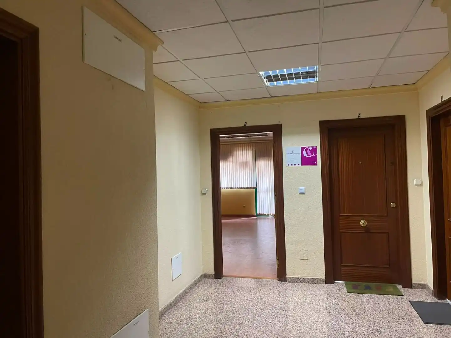 Büro zur Miete in Molina de Segura mit Klimaanlage, Terrasse und Balkon