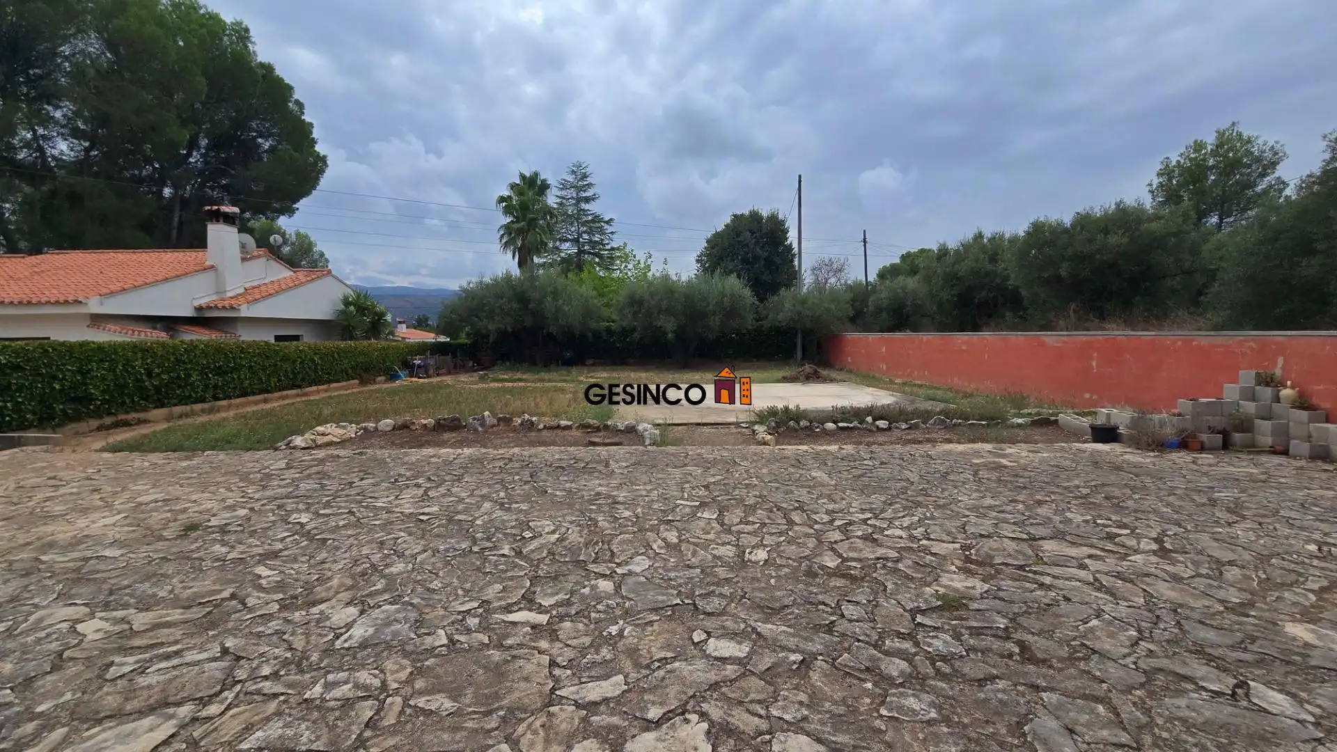 Houses for sale in Ontinyent  with Air Conditioner, Private garden and Storage room