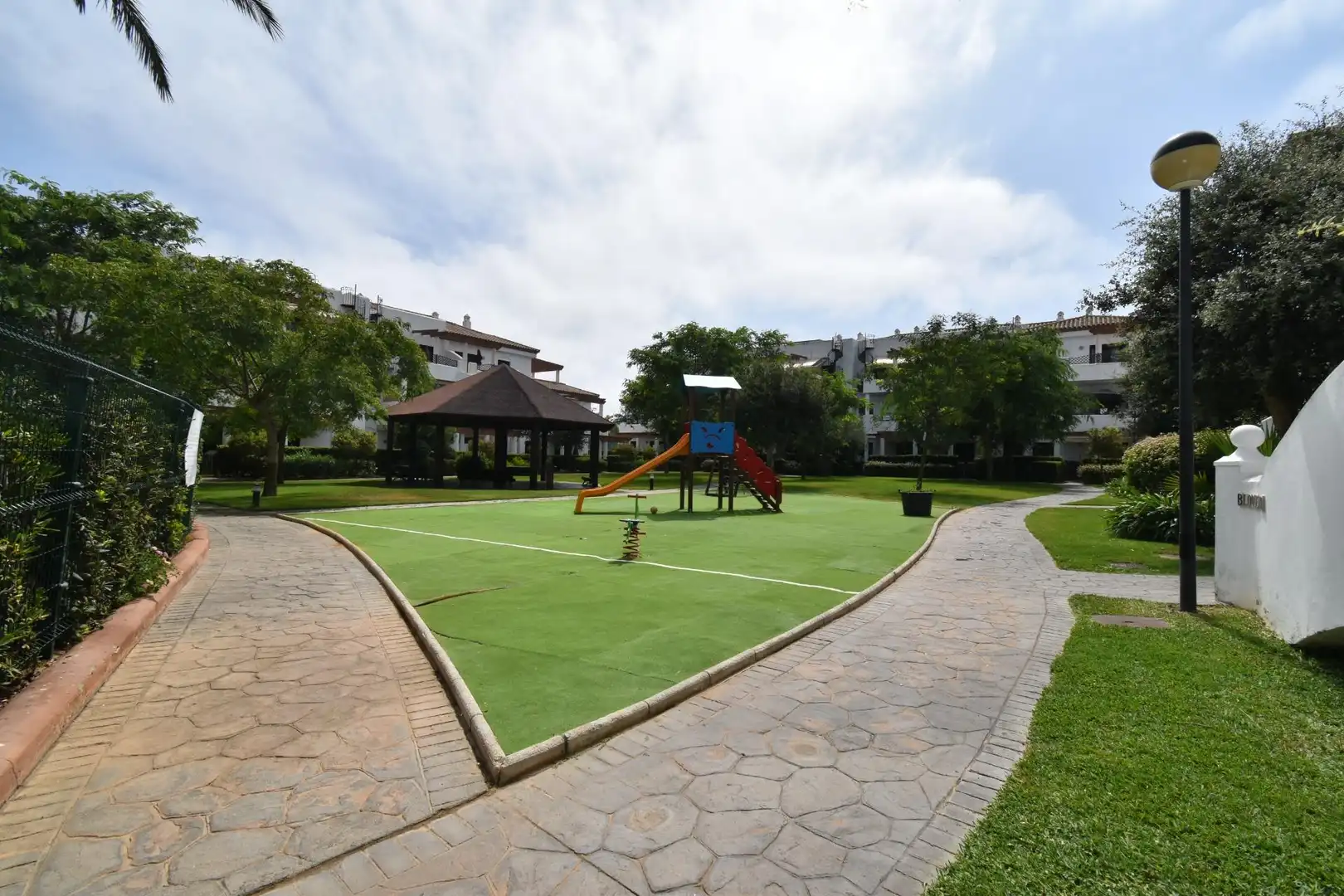 Terraza de Ático en venta en Chiclana de la Frontera con Jardín privado, Terraza y Amueblado