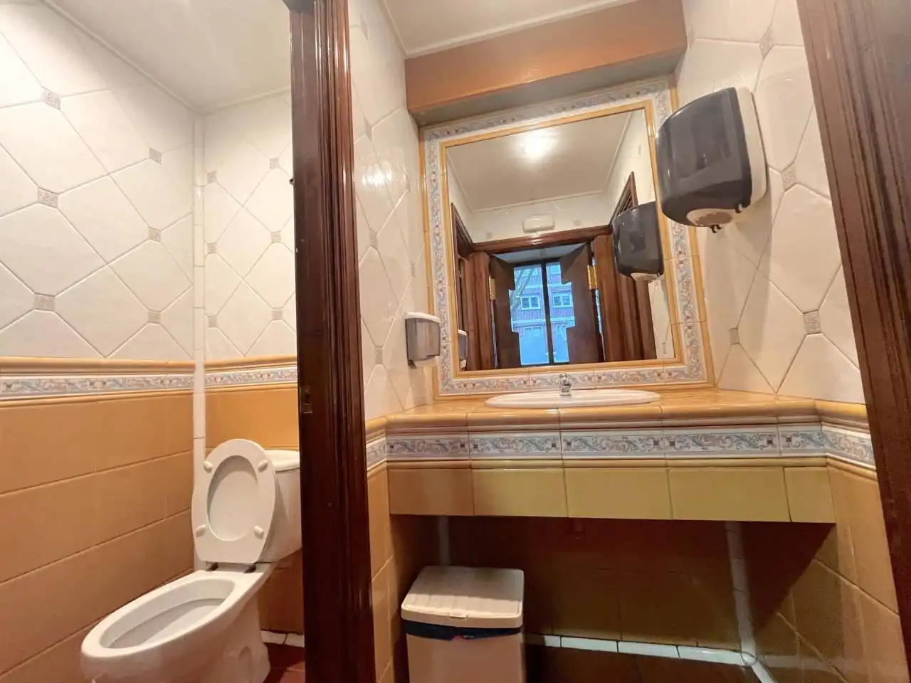 Baño de Nave industrial en venta en Leioa