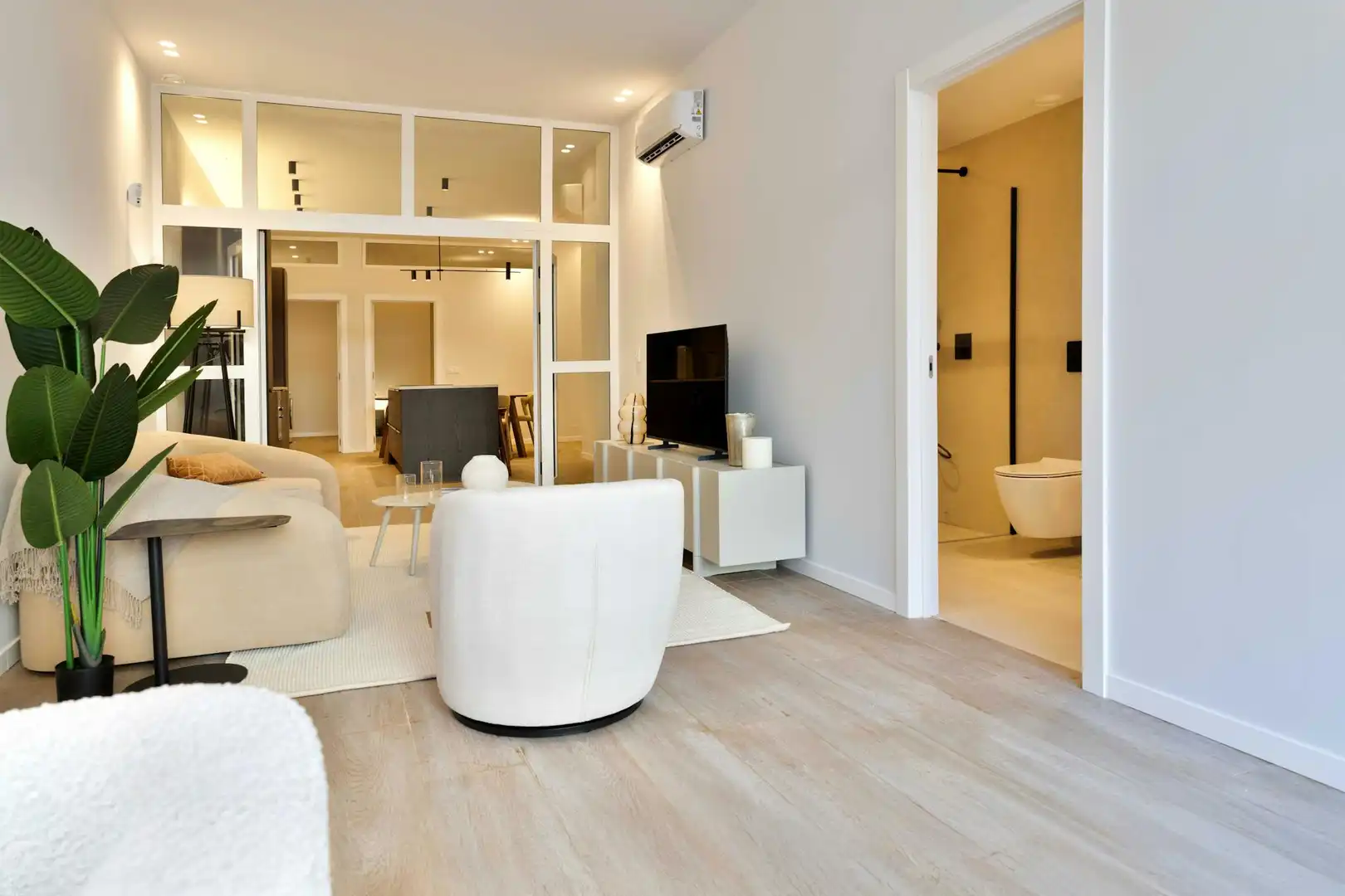 Living room of Flat for rent in Valencia  with Air Conditioner, Furnished and Washing machine