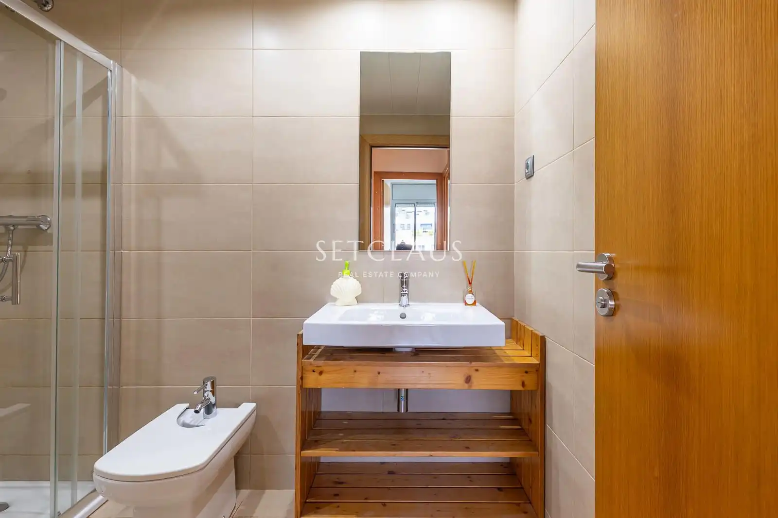 Badezimmer von Wohnung zum Verkauf in Badalona mit Klimaanlage, Heizung und Terrasse