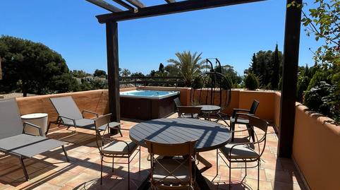 Foto 2 de Àtic de lloguer amb opció a compra a Calle Geranio, Paraiso - Barronal, Málaga