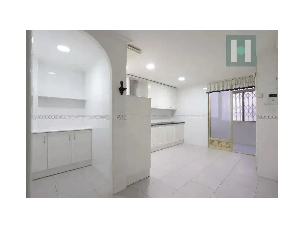 Piso en venta en Plaza Castellini, Casco Antiguo