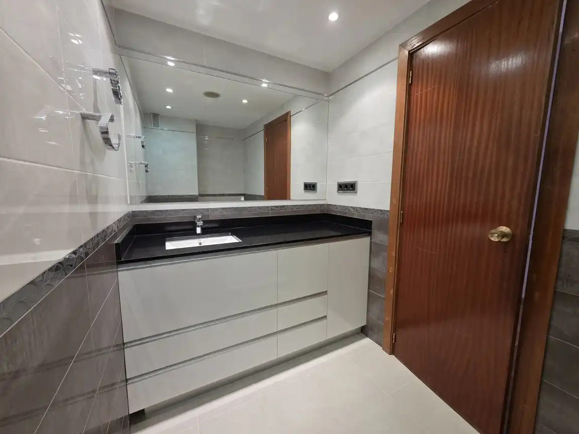 Bany de Pis en venda en Madrid amb Aire condicionat, Calefacció i Parquet