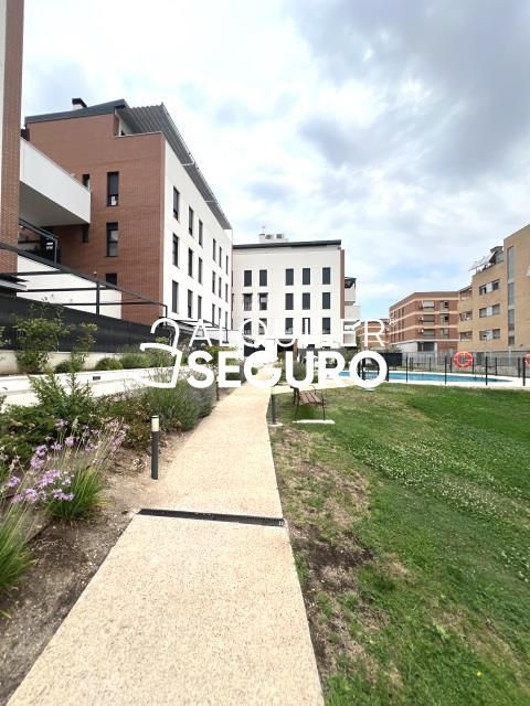Exterior view of Flat to rent in Valdemoro  with Air Conditioner, Heating and Terrace