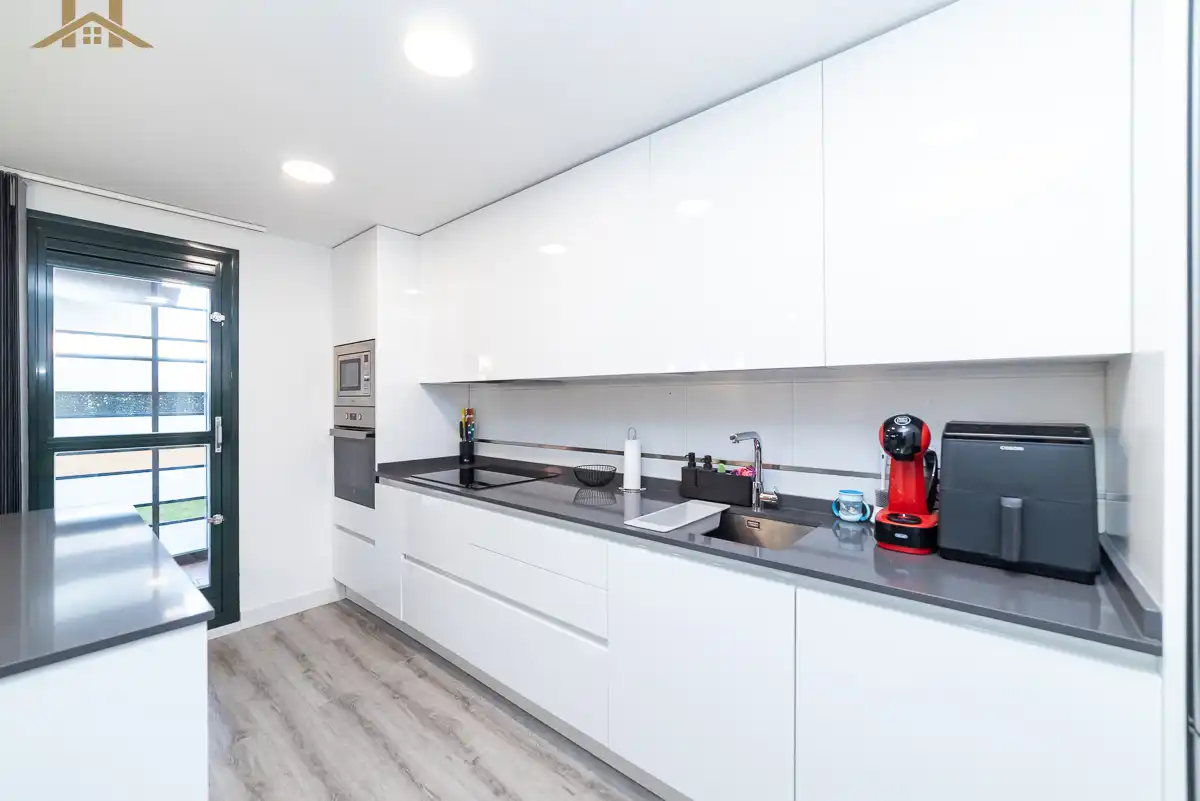 Cocina de Planta baja en venta en Navalcarnero con Aire acondicionado, Calefacción y Jardín privado