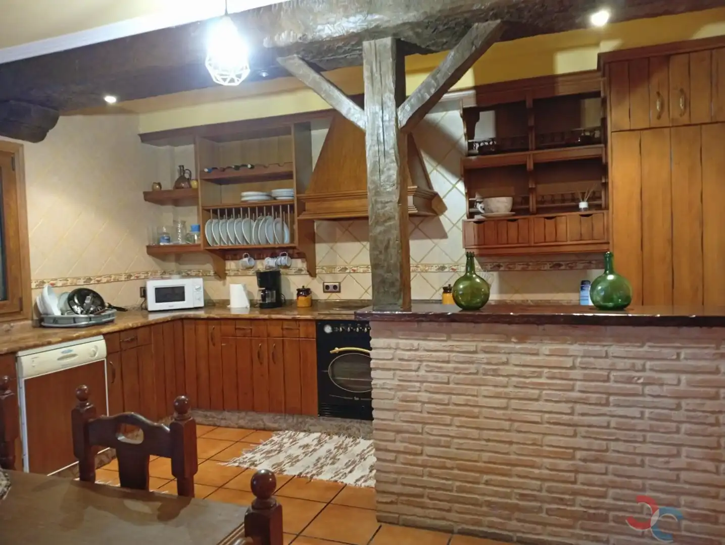 Cuina de Casa o xalet en venda en Redondela amb Piscina