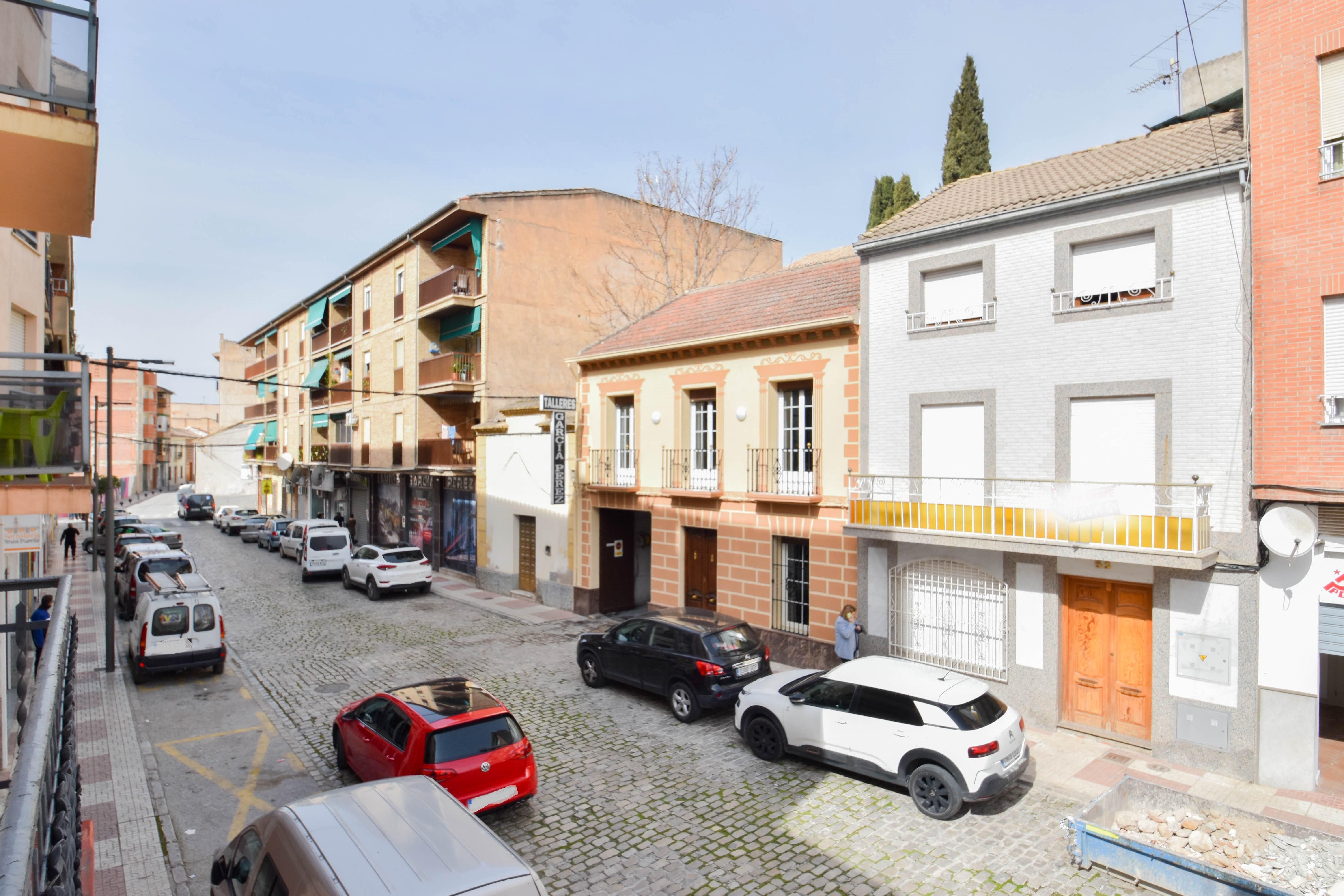 Single-family semi-detached for sale in Calle de las Eras Bajas