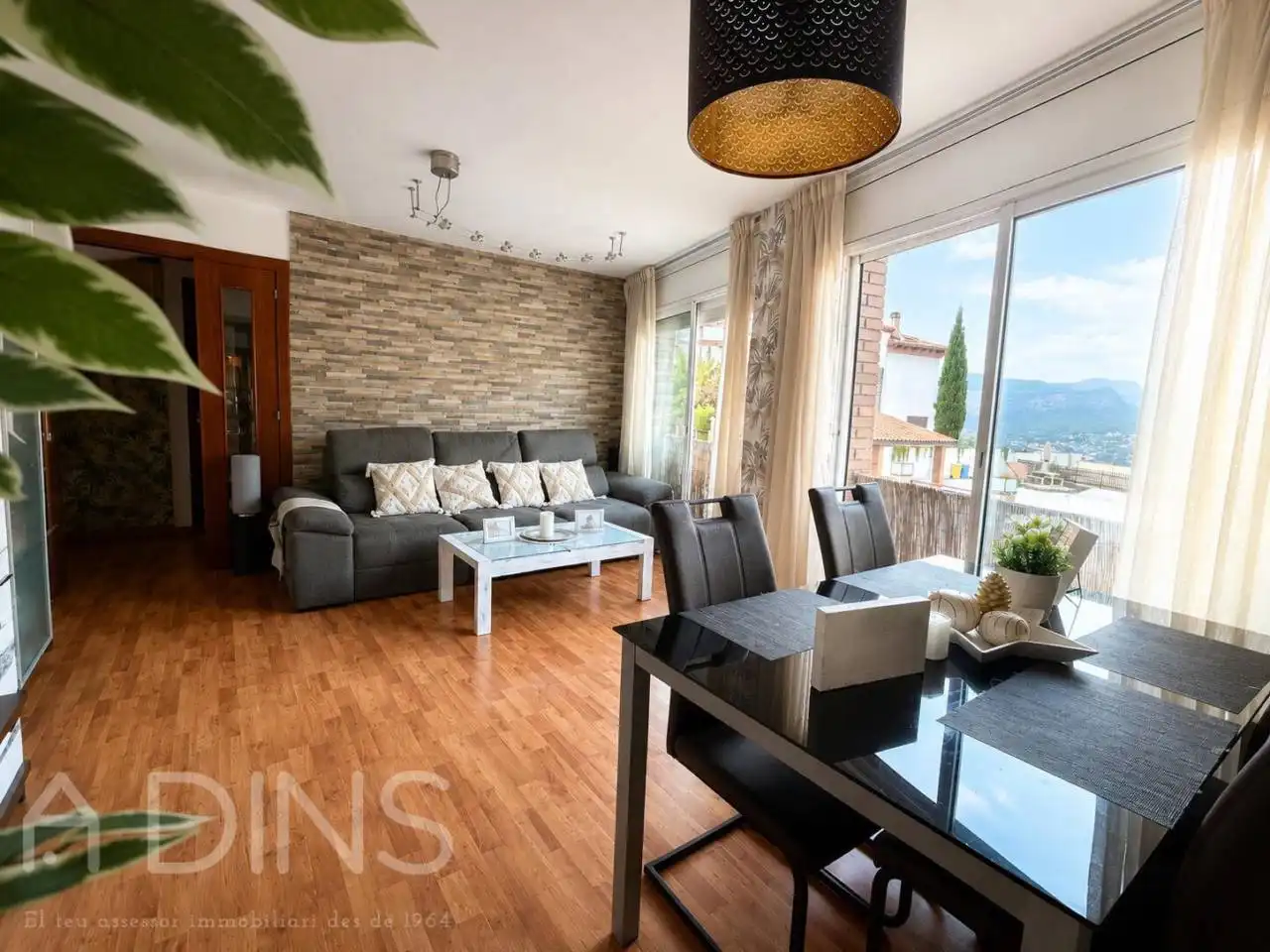 Sala de estar de Piso en venta en Sant Feliu de Codines