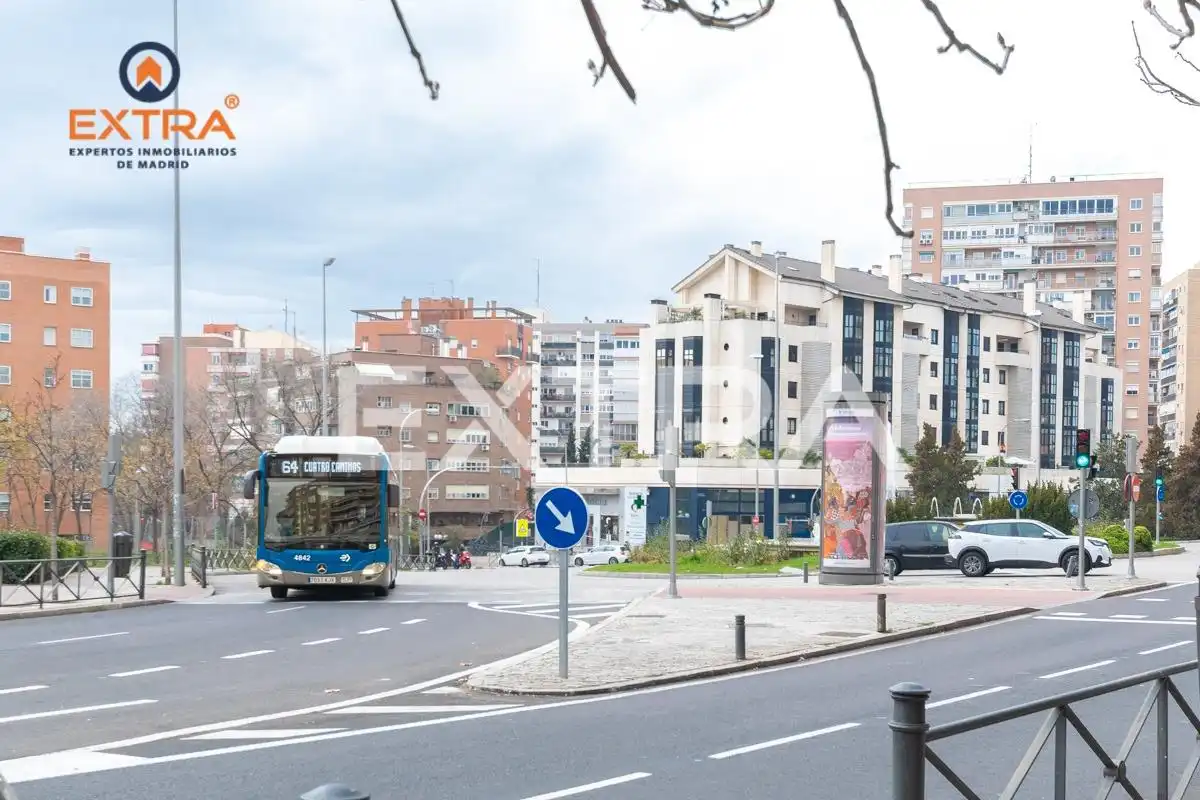 Exterior view of Commercial properties for sale in Madrid