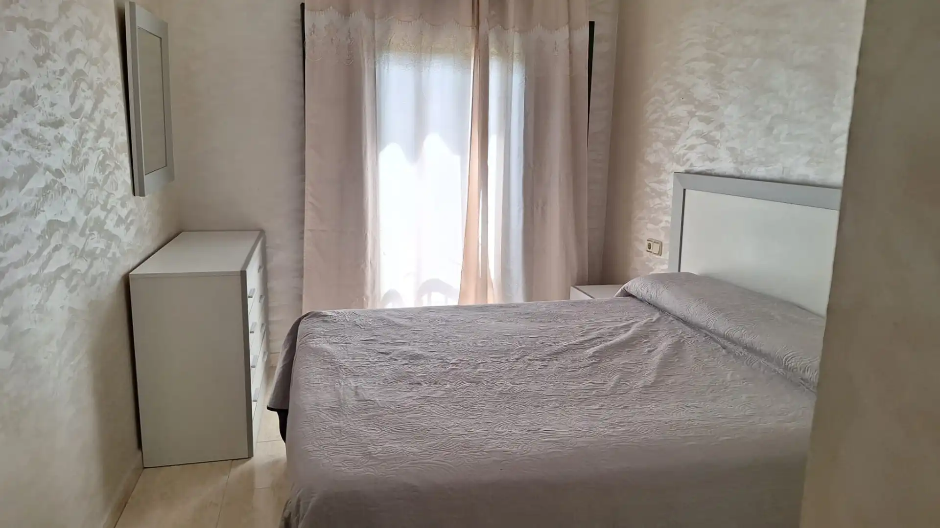 Dormitori de Pis en venda en Torredembarra amb Aire condicionat, Calefacció i Terrassa