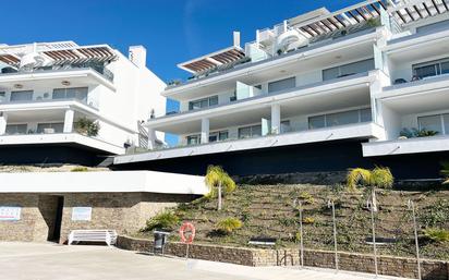 Exterior view of Attic for sale in Estepona  with Air Conditioner, Terrace and Storage room